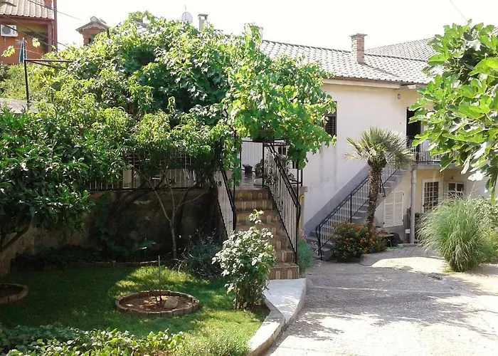 Apartments By The Sea Mali Losinj